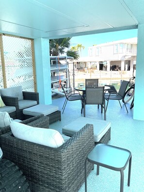 Outdoor dining - Piece Of Eight - Venture Out 279 (Cudjoe Key)