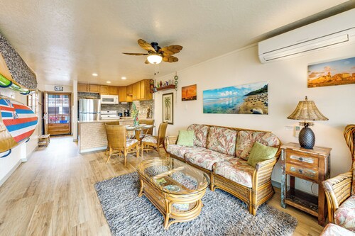 Pristine Lihue Condo w/ Balcony: Walk to Beach!