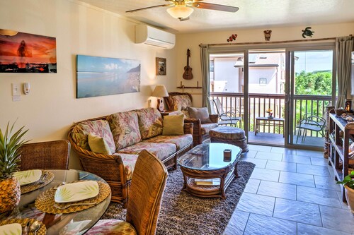 Pristine Lihue Condo w/ Balcony: Walk to Beach!