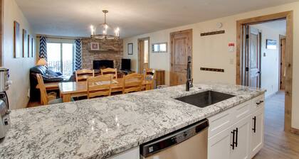 Crested Butte Condo w/ Pool Access: Walk to Slopes