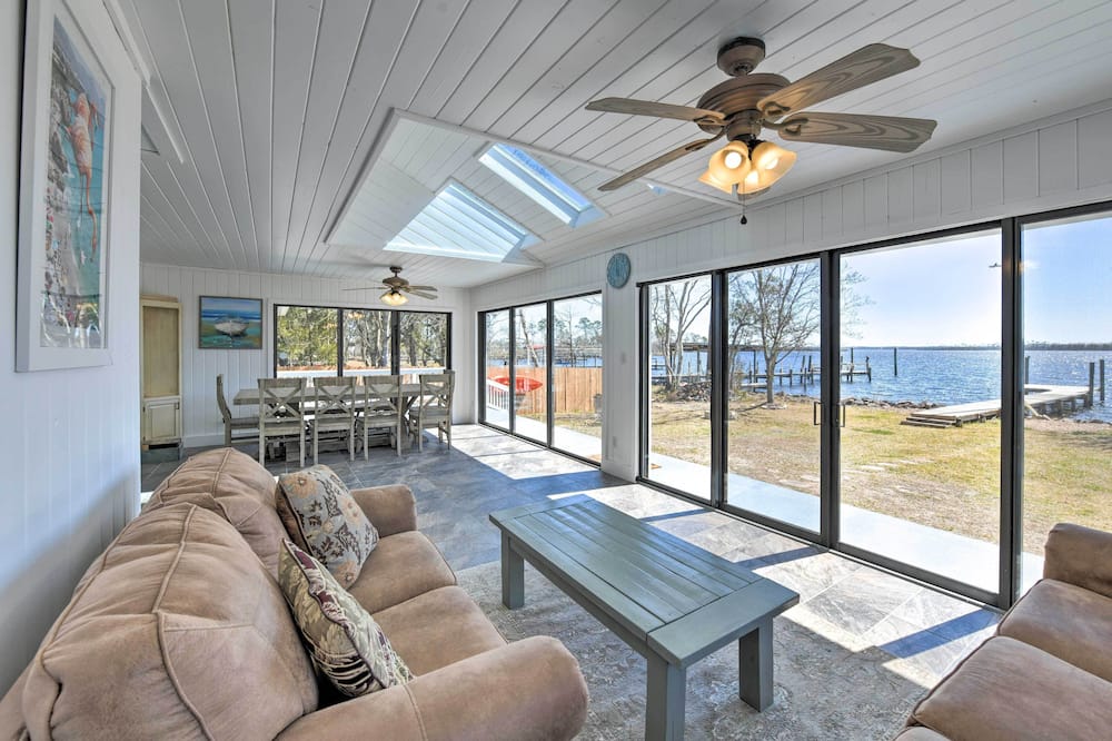 Updated Waterfront Escape w/ Dock & Fire Pit - Escambia County, FL