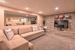 House (4 Bedrooms) | Interior - Arvada Home w/ Deck & Game Room Near Olde Town! (Arvada)