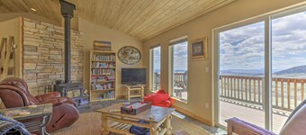 Sun-soaked Fairplay Retreat w/ Private Deck!