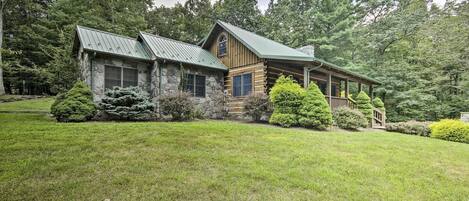 Rumah (3 Bedrooms) | Bagian depan properti