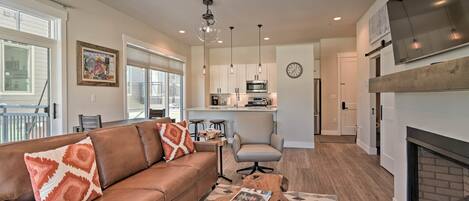 Apartment (2 Bedrooms) | Front of property