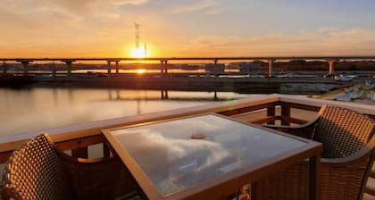 Secluded Seabrook Waterfront Home w/ Patio!