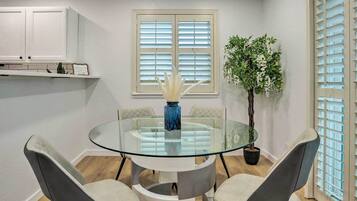 Apartemen (3 Bedrooms) | Interior