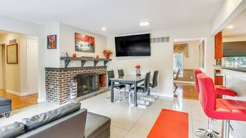 House (5 Bedrooms) | Bahagian dalam