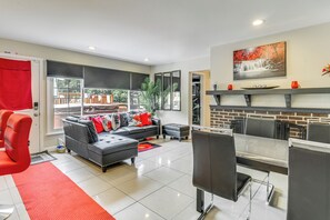 House (5 Bedrooms) | Front of property