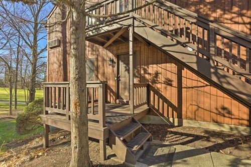 Vernon Township Condo Near Golfing + Skiing!