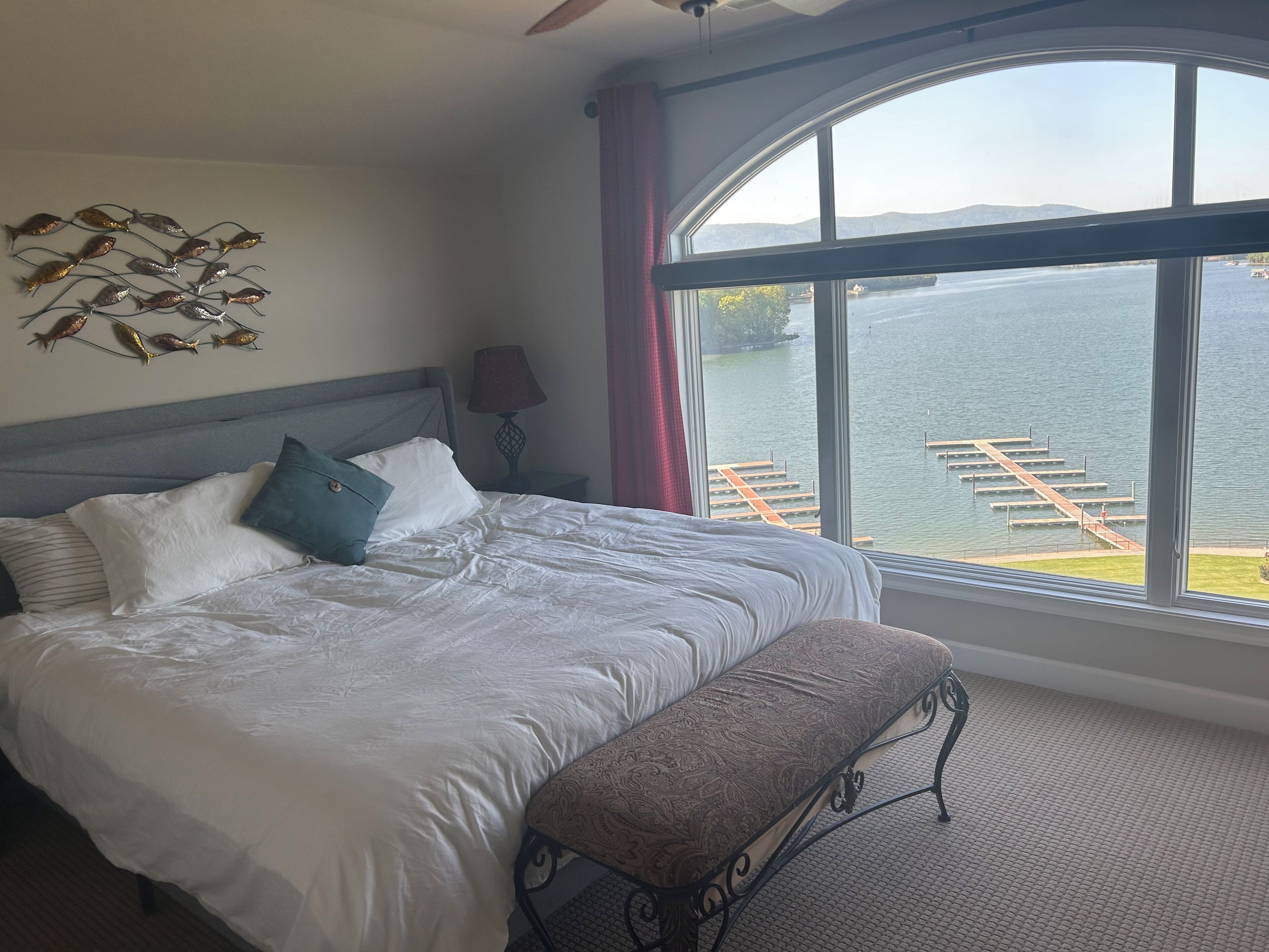 3 chambres, fer et planche à repasser, Wi-Fi gratuit, draps fournis