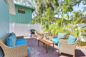 Apartment (2 Bedrooms) | Interior - Walk to Beaches & Gulf: Indian Rocks Beach Duplex! (Indian Rocks Beach)