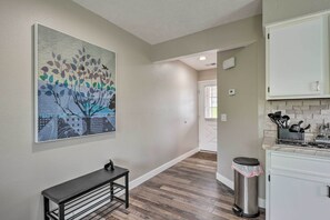 Apartment (0 Bedroom) | Interior