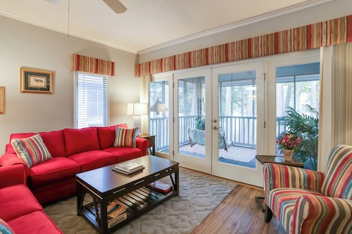 Swim, Golf & Relax: Myrtle Beach Unit in Tidewater