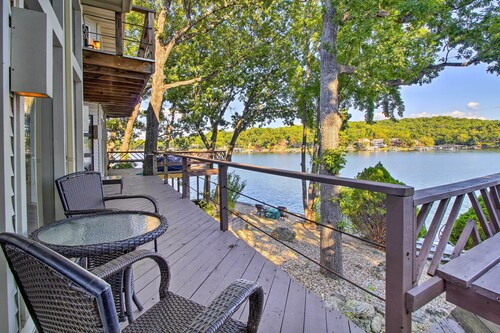 Great for Groups! Lake of the Ozarks Home w/ Views
