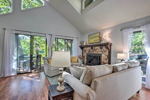 House (3 Bedrooms) | Interior - Resort Perks: Updated Osage Beach Home! (Osage Beach)