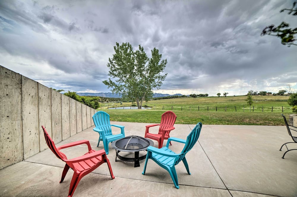 Walkout Apartment w/ Mtn View on Cortez Ranch - Pleasant View, CO