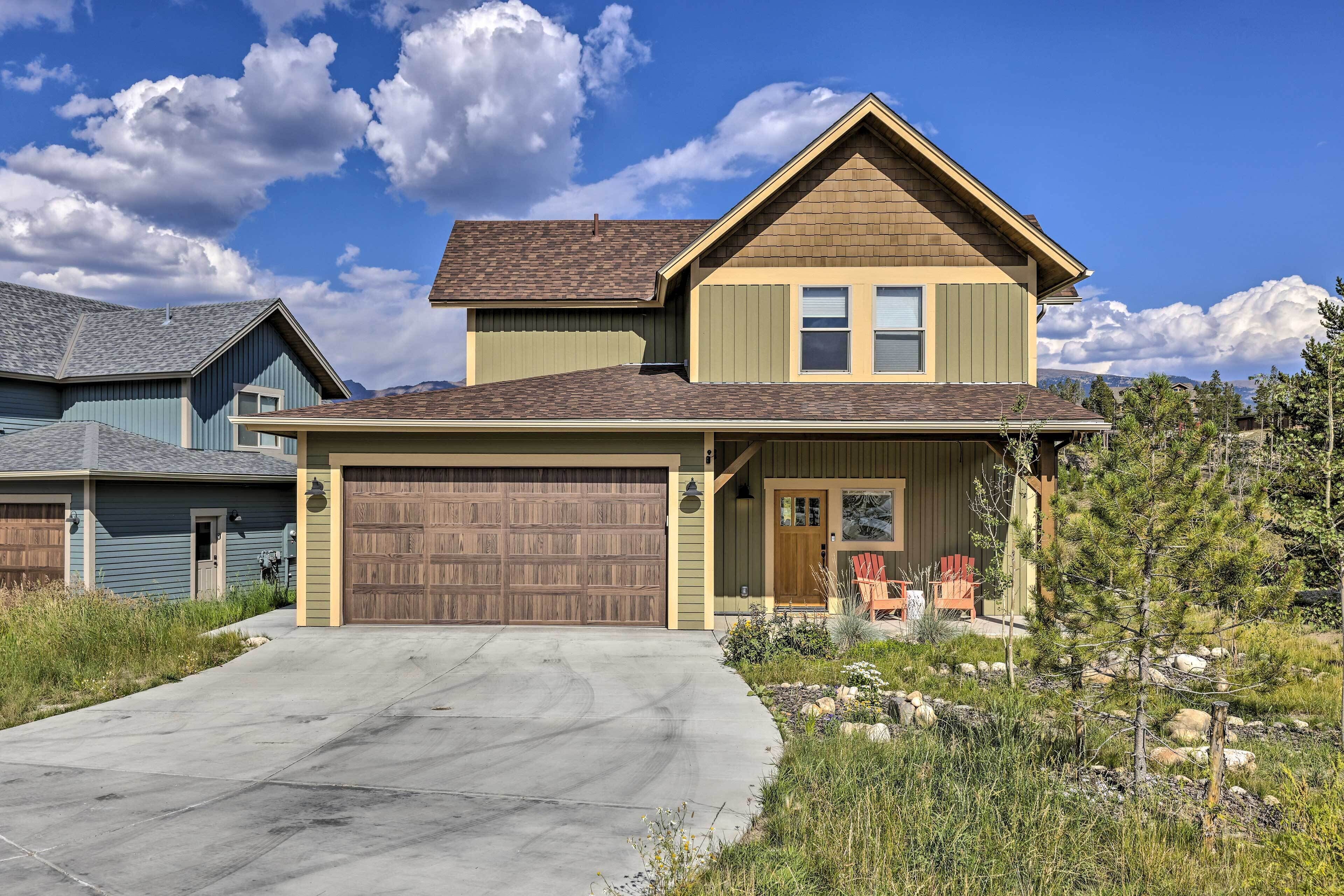 House (3 Bedrooms) | Front of property