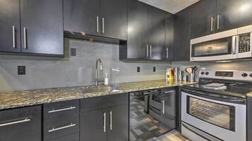 Apartment (1 Bedroom) | Interior