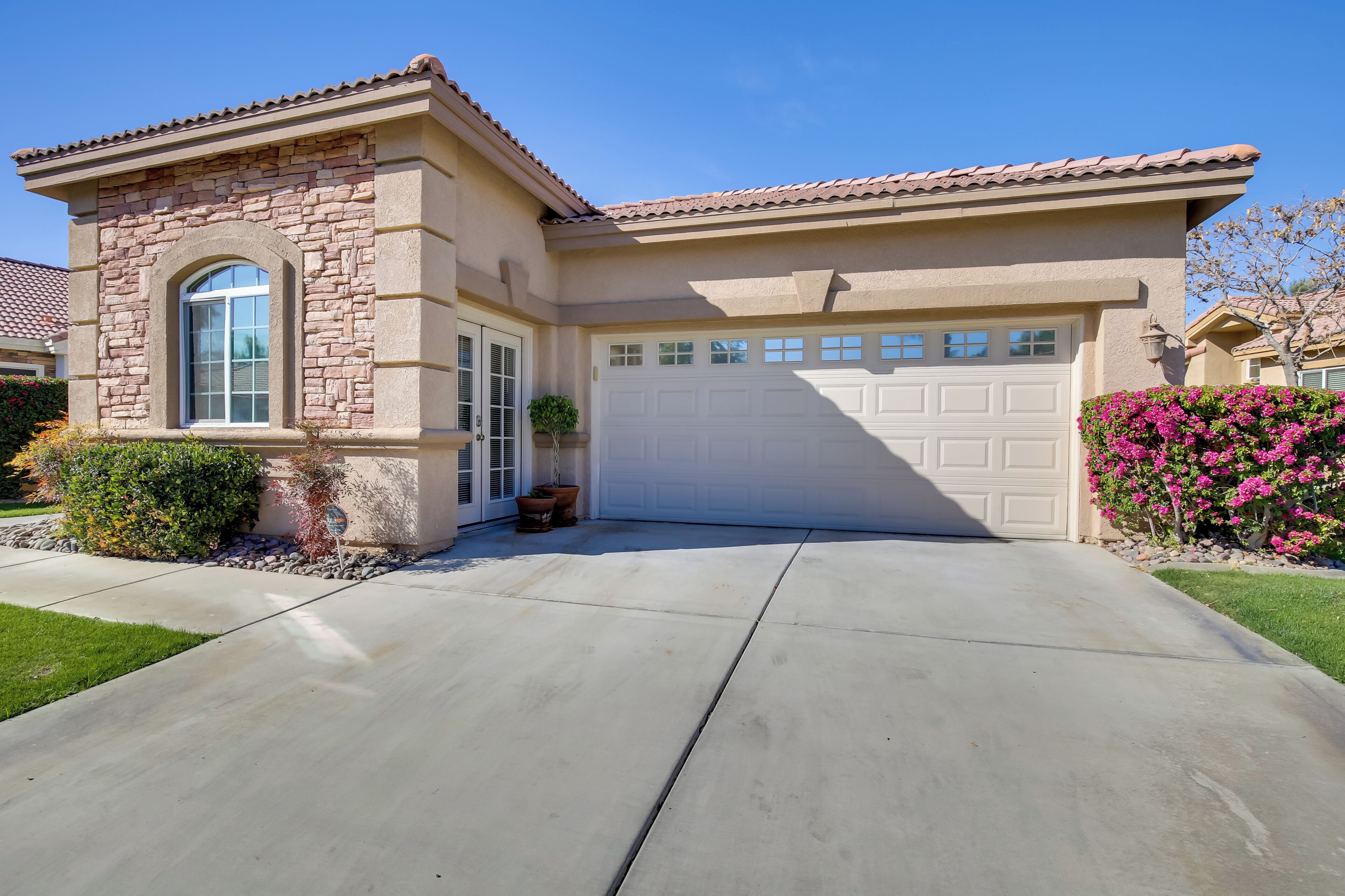 Vil·la (2 Bedrooms) | Exterior