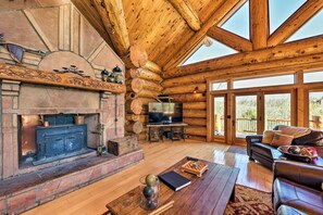 House (3 Bedrooms) | Front of property