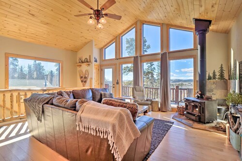 Family-friendly Jefferson Cabin w/ Fire Pit!