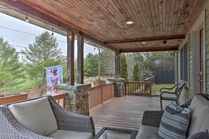 House (4 Bedrooms) | Interior - Large Yard + Games: Edgewater Escape in Paupack! (Paupack)