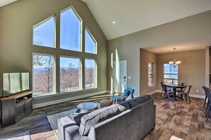 House (2 Bedrooms) | Front of property