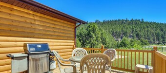 Rapid City Cabin w/ Hiking & ATV Trail Access