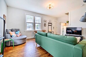 Apartment (2 Bedrooms) | Interior - Convenient Columbus Retreat, 2 Mi to Downtown (Columbus)