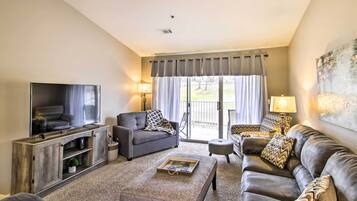 Apartment (2 Bedrooms) | Front of property