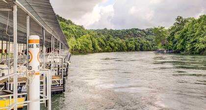 Charming Condo w/ Balcony, Near Branson Strip