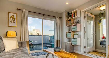 Walk to Empower Field: Townhome w/ Hot Tub!