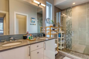 Căn hộ (4 Bedrooms) | Nội thất
