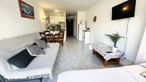 Living area - Mshome Sea Corner (Cala Del Moral, La)