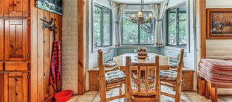 Spacious Alto House on 8 Private Acres w/ Hot Tub!