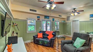 House (1 Bedroom) | Interior