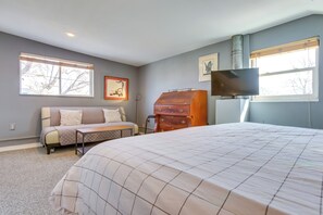 House (2 Bedrooms) | Interior - 2 Mi to Washington Park: Convenient Denver Home! (Denver)