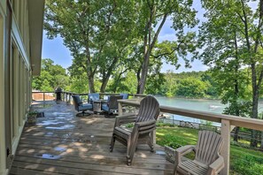 Terrace/patio - Lakefront Home w/ Fishing Dock & Fire Table! (Hollister)