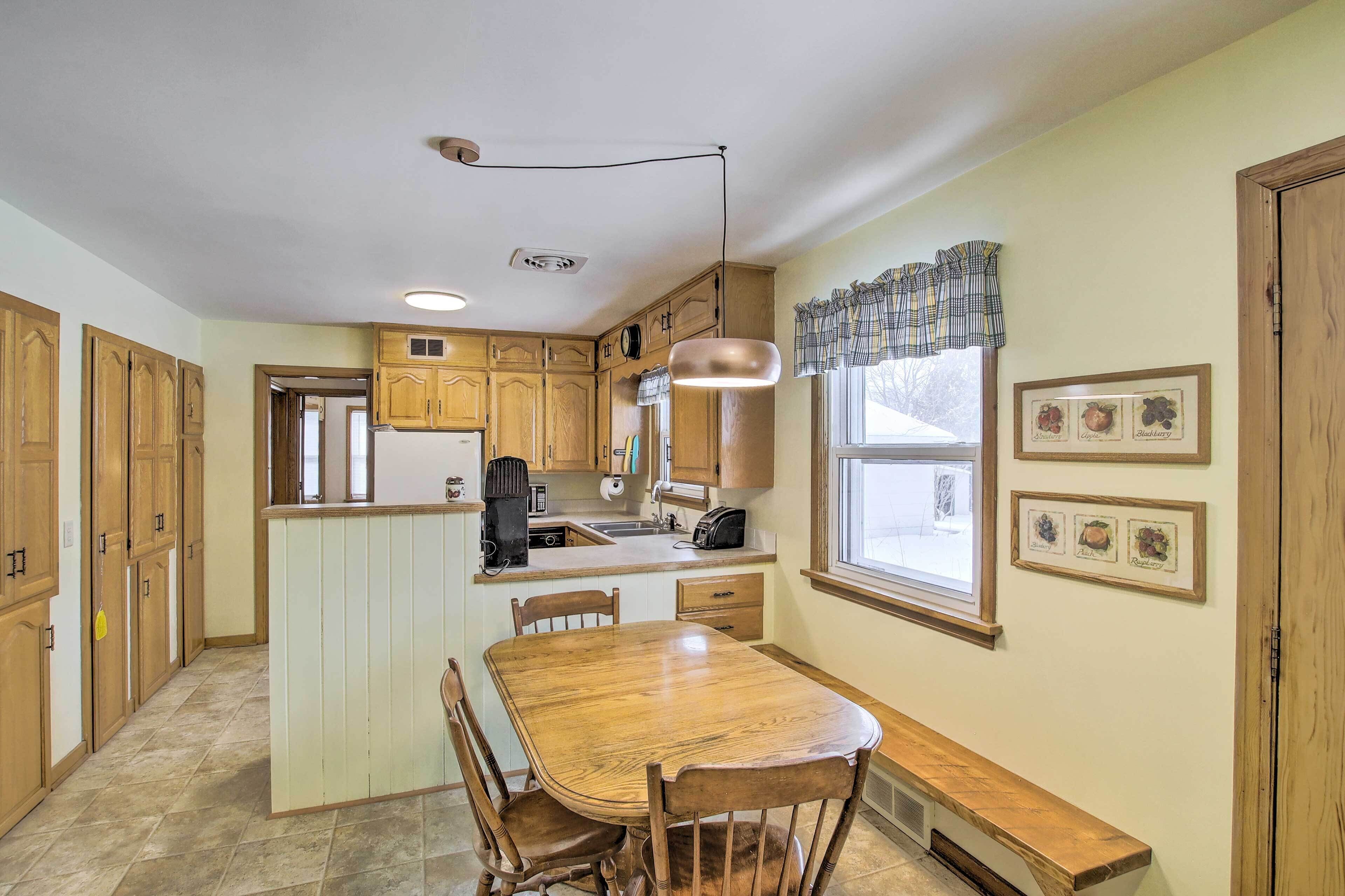 House (3 Bedrooms) | Interior