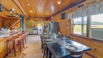 Casa (Multiple Bedrooms) | Interior