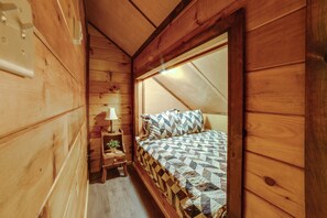 Casa (Multiple Bedrooms) | Interior