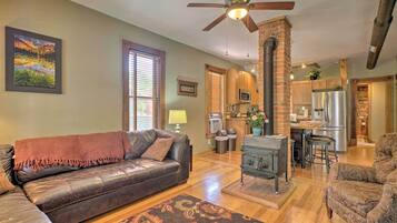 Cottage (2 Bedrooms) | Interior