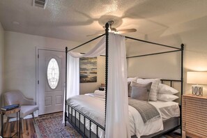 House (3 Bedrooms) | Interior - Modern Oasis w/ Grill and Deck - Walk to Beach! (Freeport)