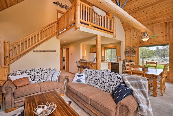 House (3 Bedrooms) | Interior - Eagle Crest Retreat w/ Great Wifi & Resort Access! (Redmond)