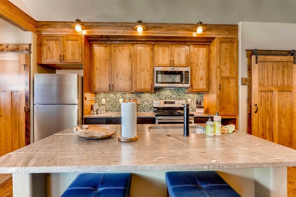 House (3 Bedrooms) | Interior