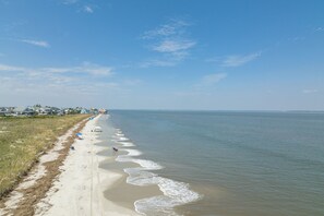 Apartment (1 Bedroom) | Interior - Oceanfront St Helena Island Condo w/ Beach Access! (Harbor Island)
