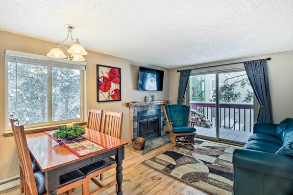 Apartment (2 Bedrooms) | Front of property - Free Ski Shuttle: Mtn Escape in Breckenridge! (Breckenridge)