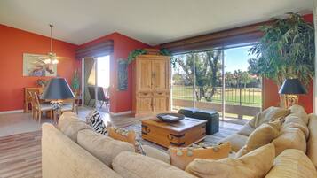 Apartment (3 Bedrooms) | Front of property