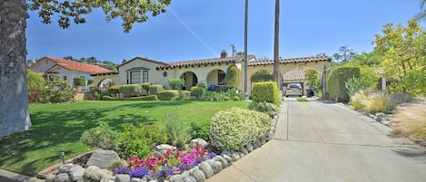 Apartment (0 Bedroom) | Front of property